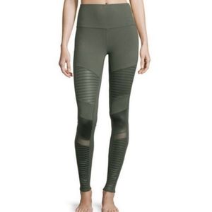 ALO Yoga Olive Leggings